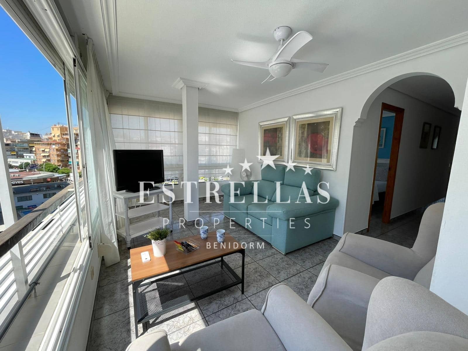 2 bedroom Apartment for rent in Benidorm with pool garage - € 1,400 (Ref: 9562603)