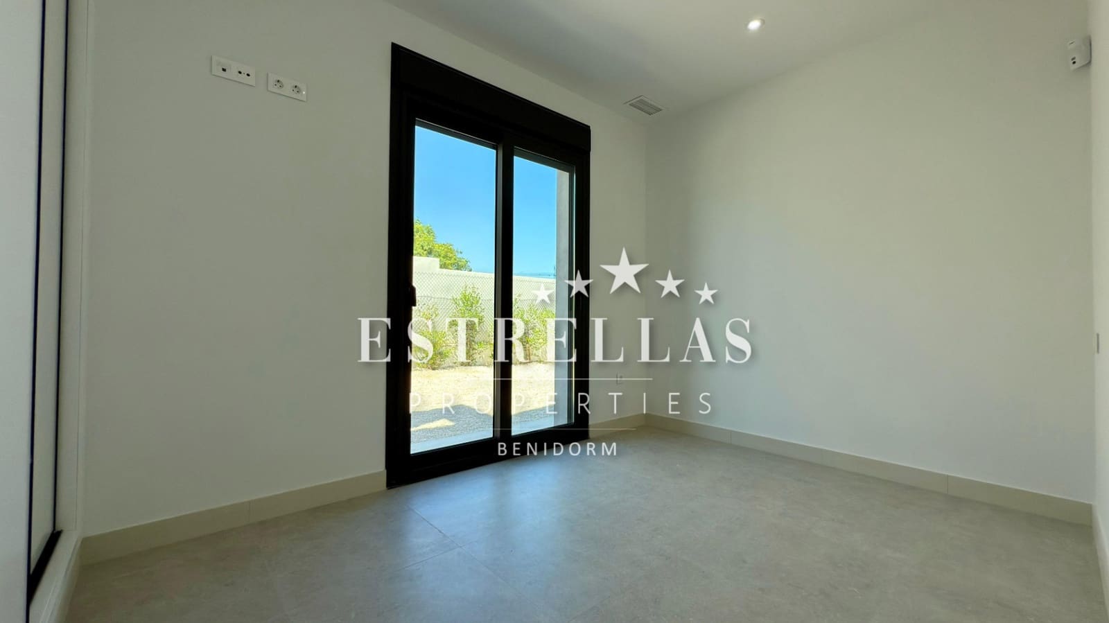 4 quarto Moradia para venda em Muchamiel / Mutxamel com piscina garagem - 850 000 € (Ref: 9563751)