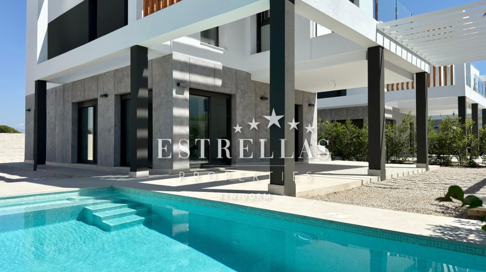 4 quarto Moradia para venda em Muchamiel / Mutxamel com piscina garagem - 850 000 € (Ref: 9563751)