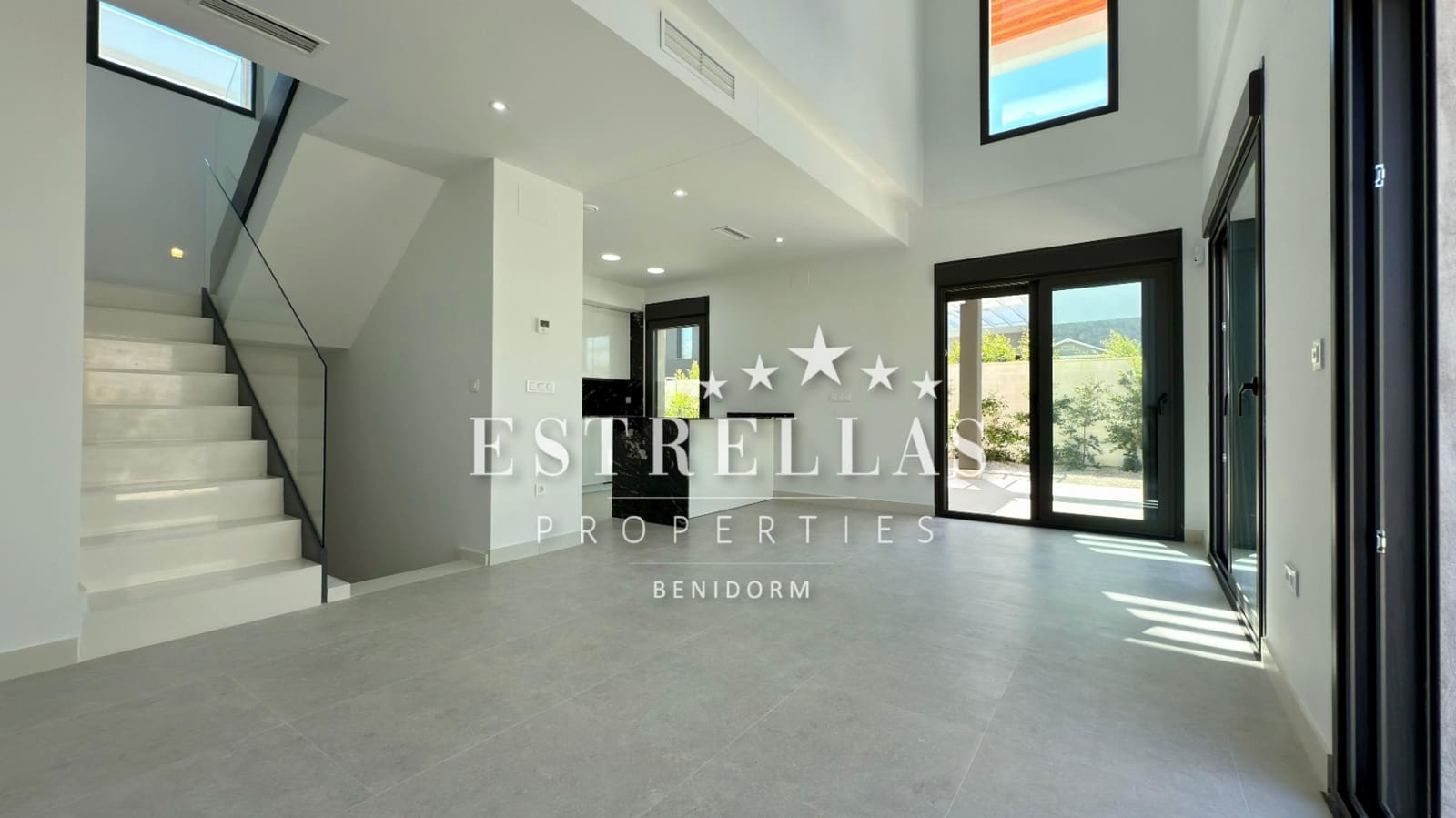 4 quarto Moradia para venda em Muchamiel / Mutxamel com piscina garagem - 850 000 € (Ref: 9563751)