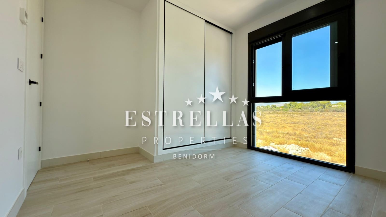 4 quarto Moradia para venda em Muchamiel / Mutxamel com piscina garagem - 850 000 € (Ref: 9563751)