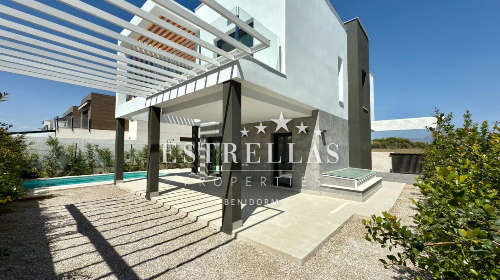 4 quarto Moradia para venda em Muchamiel / Mutxamel com piscina garagem - 850 000 € (Ref: 9563751)