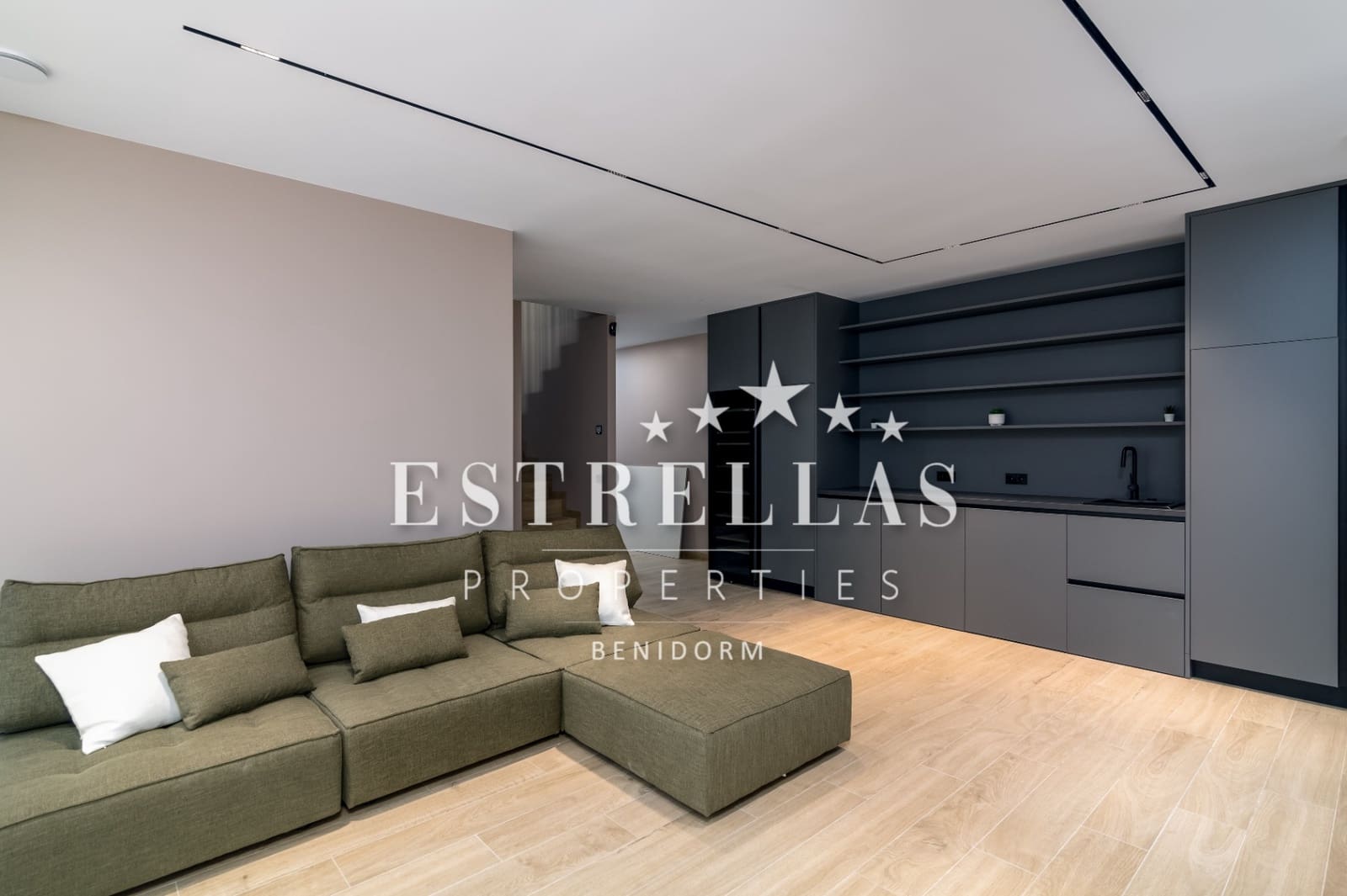 4 soverom Villa til salgs i Alfaz del Pi / L'Alfas del Pi med svømmebasseng garasje - € 1 950 000 (Ref: 9572146)