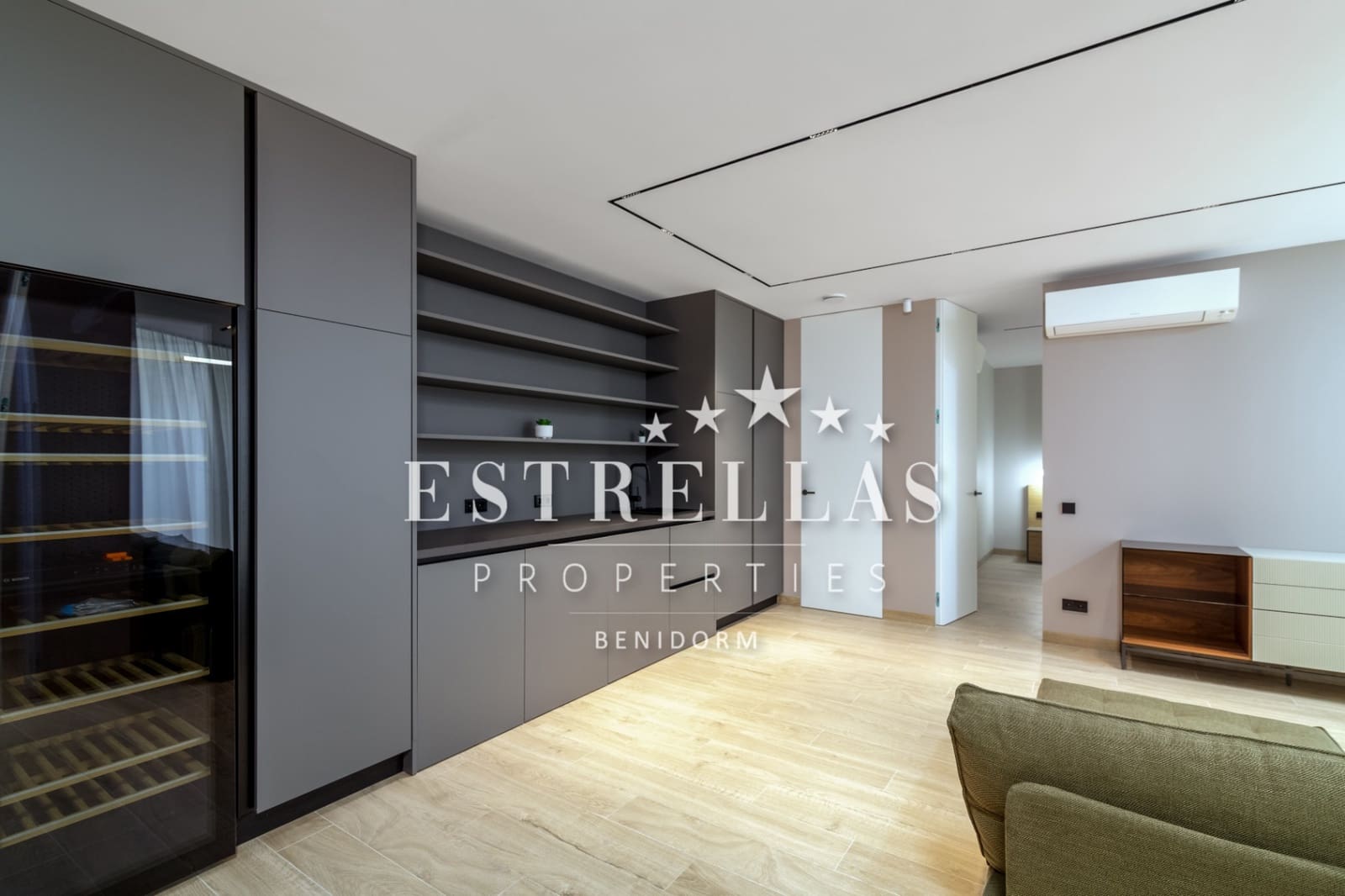 4 soverom Villa til salgs i Alfaz del Pi / L'Alfas del Pi med svømmebasseng garasje - € 1 950 000 (Ref: 9572146)