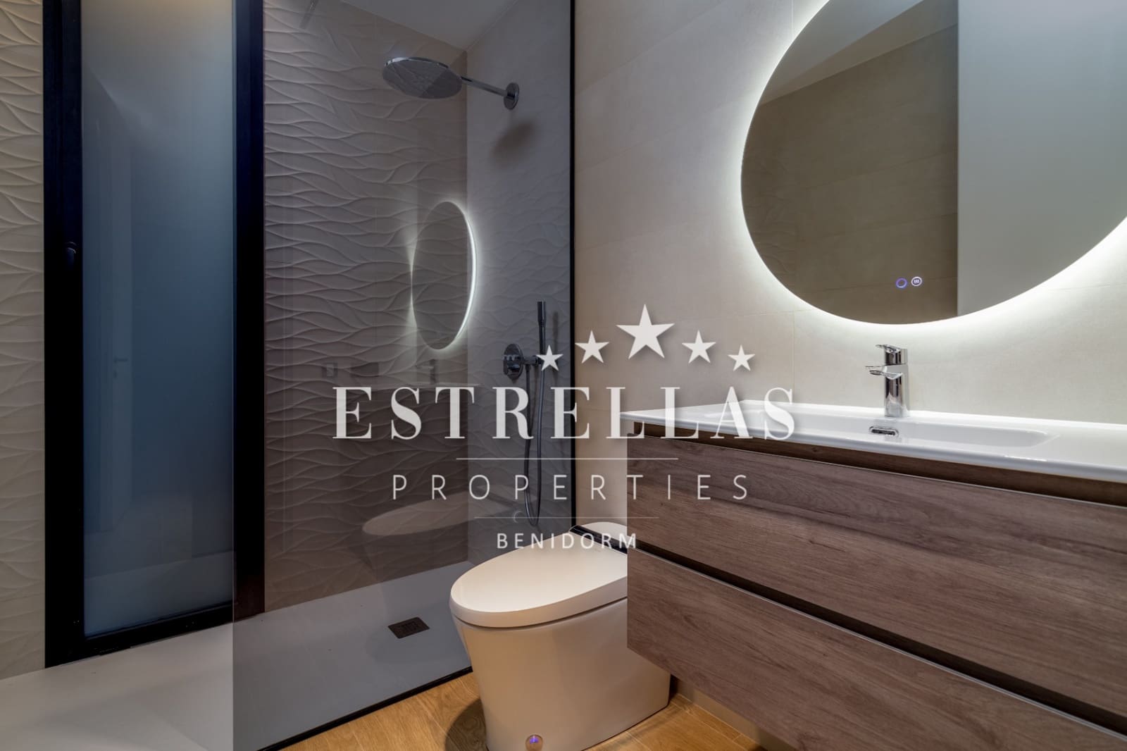 4 soverom Villa til salgs i Alfaz del Pi / L'Alfas del Pi med svømmebasseng garasje - € 1 950 000 (Ref: 9572146)