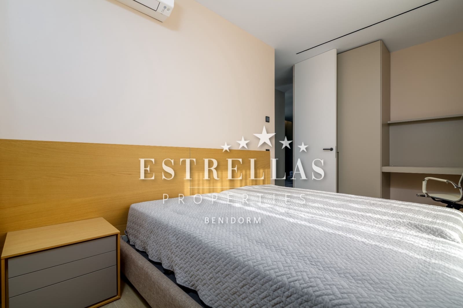 4 soverom Villa til salgs i Alfaz del Pi / L'Alfas del Pi med svømmebasseng garasje - € 1 950 000 (Ref: 9572146)