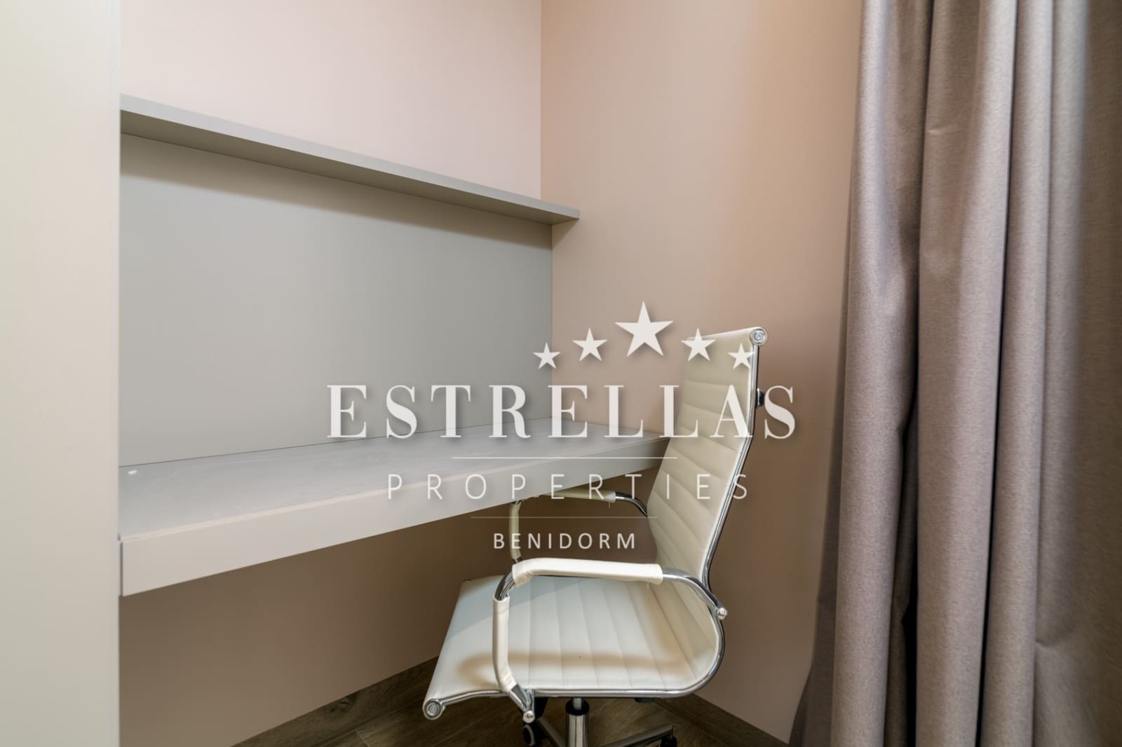 4 soverom Villa til salgs i Alfaz del Pi / L'Alfas del Pi med svømmebasseng garasje - € 1 950 000 (Ref: 9572146)