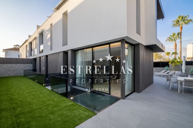 4 soverom Villa til salgs i Albir, Alfaz del Pi / L'Alfàs del Pi med svømmebasseng garasje - € 1 950 000 (Ref: 9572146)