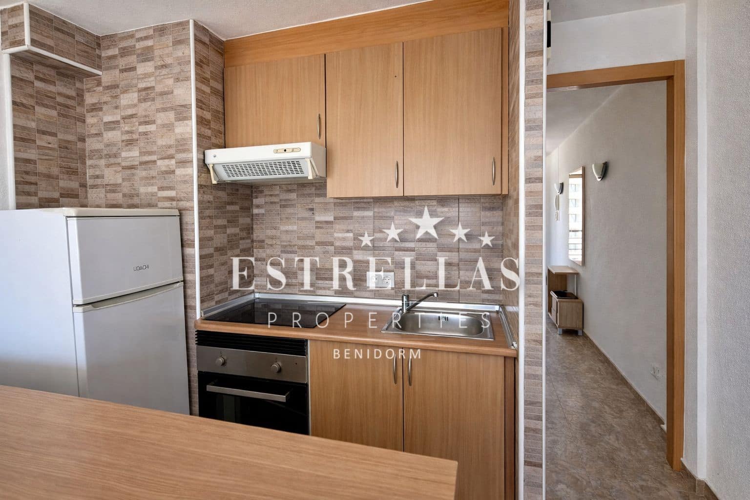 1 slaapkamer Appartement te koop in Benidorm met zwembad garage - € 193.000 (Ref: 9572147)