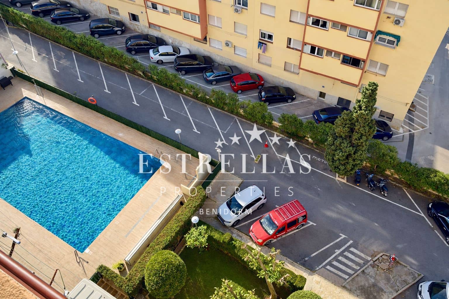 1 slaapkamer Appartement te koop in Benidorm met zwembad garage - € 193.000 (Ref: 9572147)