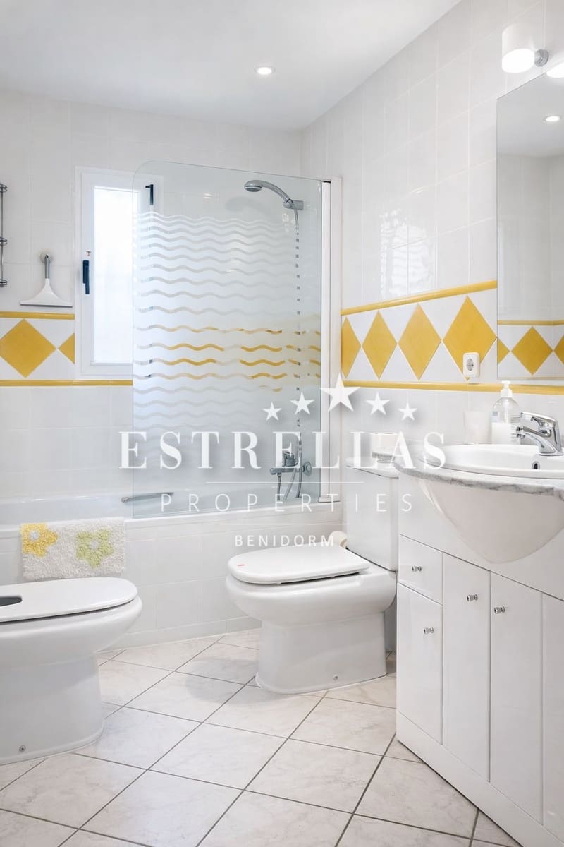 3 soveværelse Villa til salg i La Nucia med swimmingpool garage - € 599.000 (Ref: 9588321)