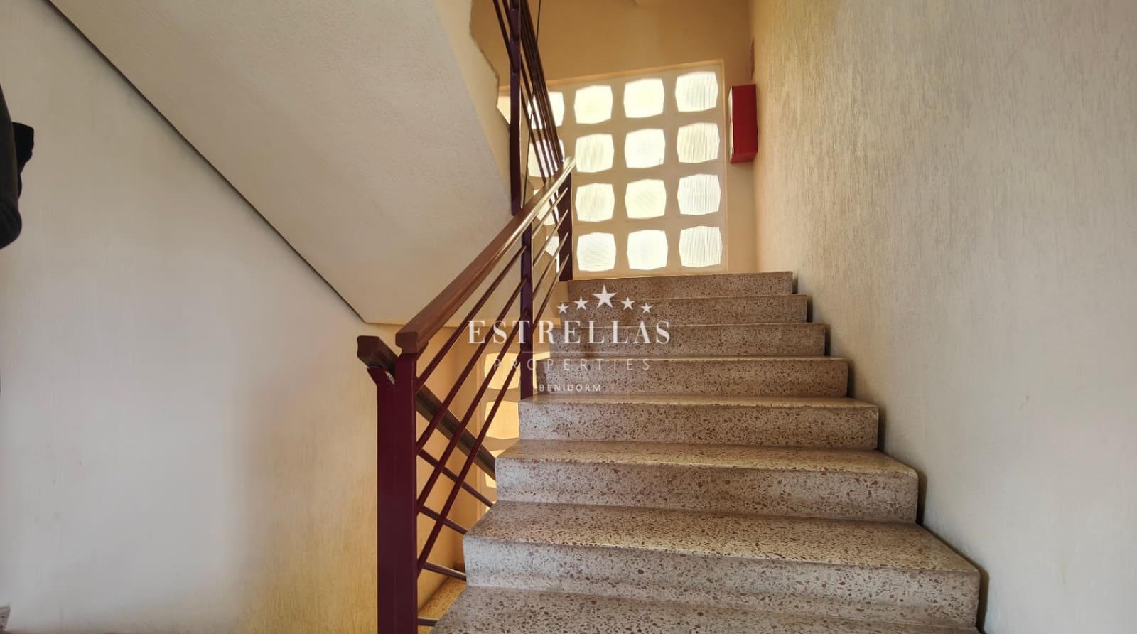 2 bedroom Apartment for sale in Benidorm with garage - € 189,000 (Ref: 9614210)