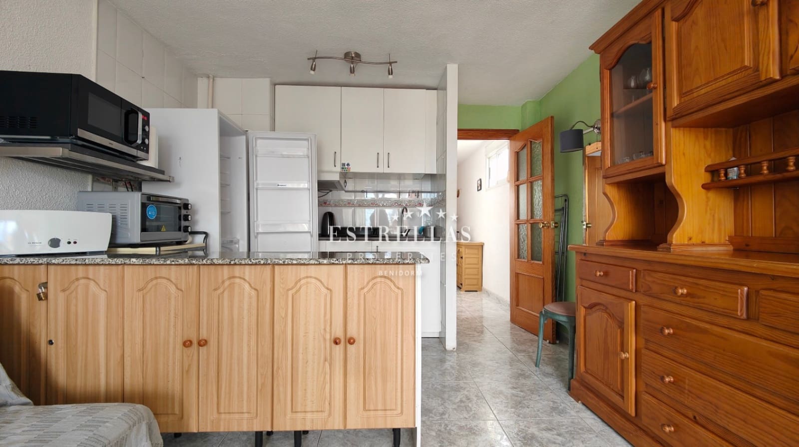 2 bedroom Apartment for sale in Benidorm with garage - € 189,000 (Ref: 9614210)