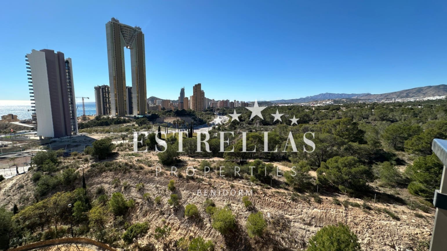 Apartamento de 1 habitación en Benidorm en venta con piscina garaje - 215.000 € (Ref: 9628171)