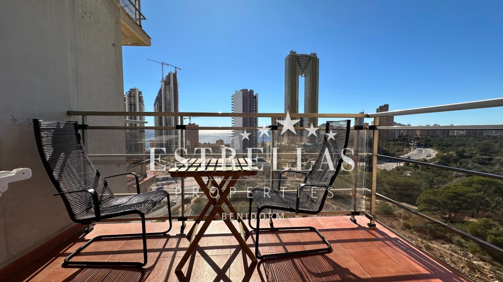 Apartamento de 1 habitación en Benidorm en venta con piscina garaje - 215.000 € (Ref: 9628171)