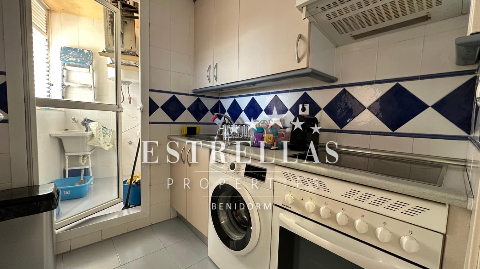 Apartamento de 1 habitación en Benidorm en venta con piscina garaje - 215.000 € (Ref: 9628171)