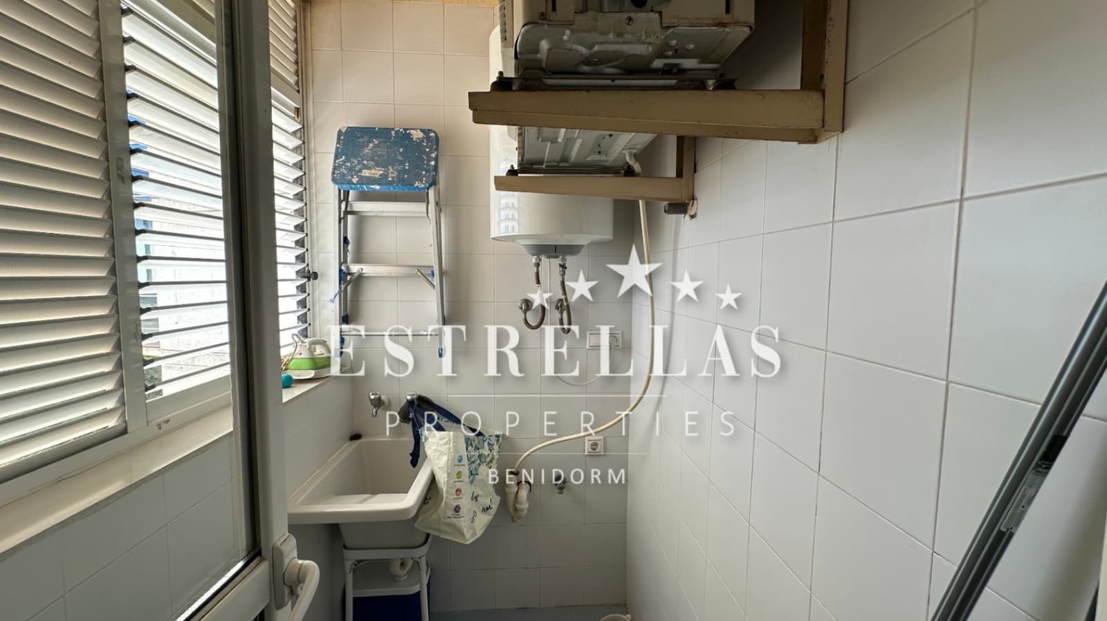 Apartamento de 1 habitación en Benidorm en venta con piscina garaje - 215.000 € (Ref: 9628171)