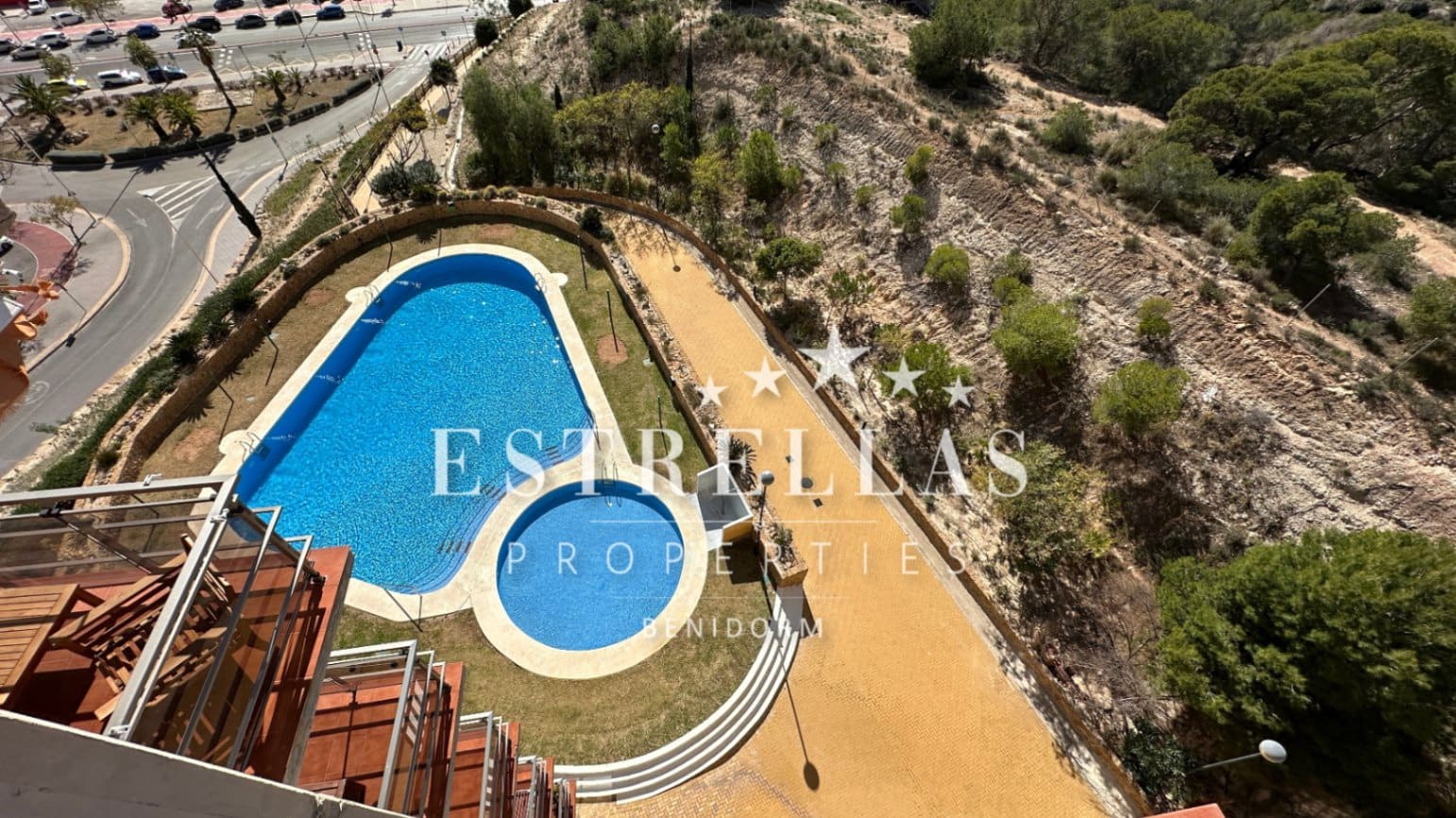 Apartamento de 1 habitación en Benidorm en venta con piscina garaje - 215.000 € (Ref: 9628171)