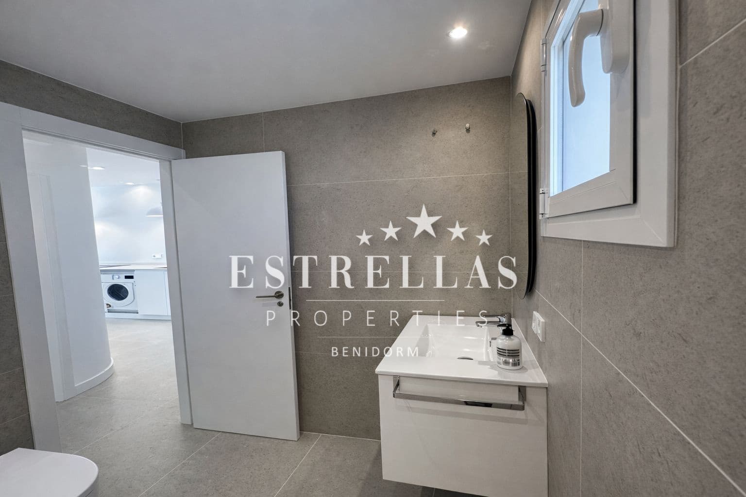 1 bedroom Apartment for sale in Albir with pool - € 250,000 (Ref: 9635111)