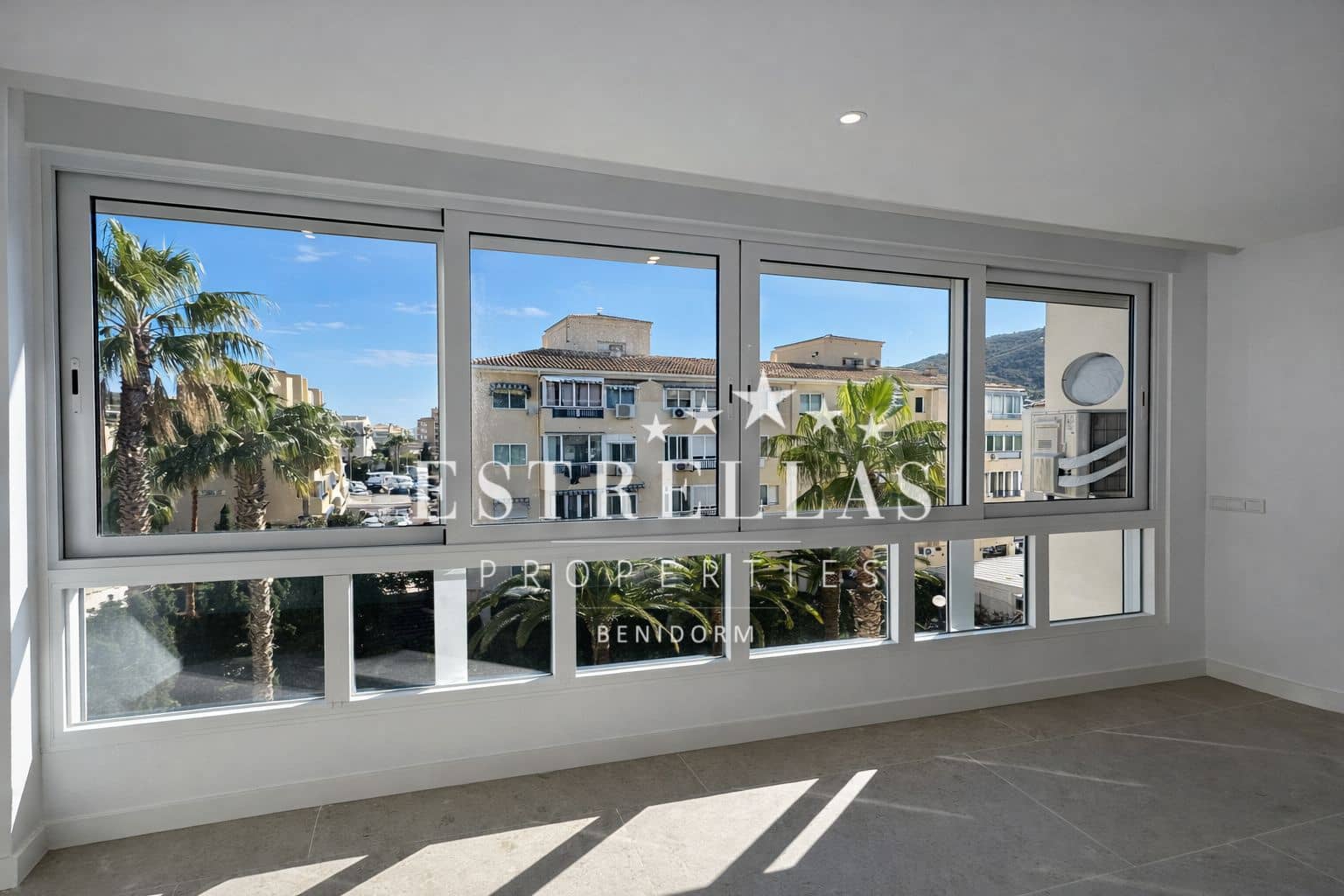 1 bedroom Apartment for sale in Albir with pool - € 250,000 (Ref: 9635111)