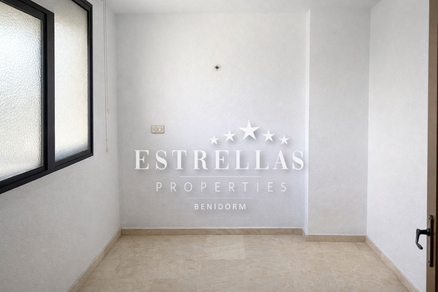 2 bedroom Apartment for sale in Benidorm with pool garage - € 200,000 (Ref: 9642450)