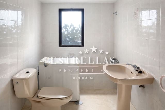 2 makuuhuone Huoneisto myytävänä paikassa Sierra Helada, Benidorm mukana uima-altaan 
autotalli - 200 000 € (Ref: 9642450)