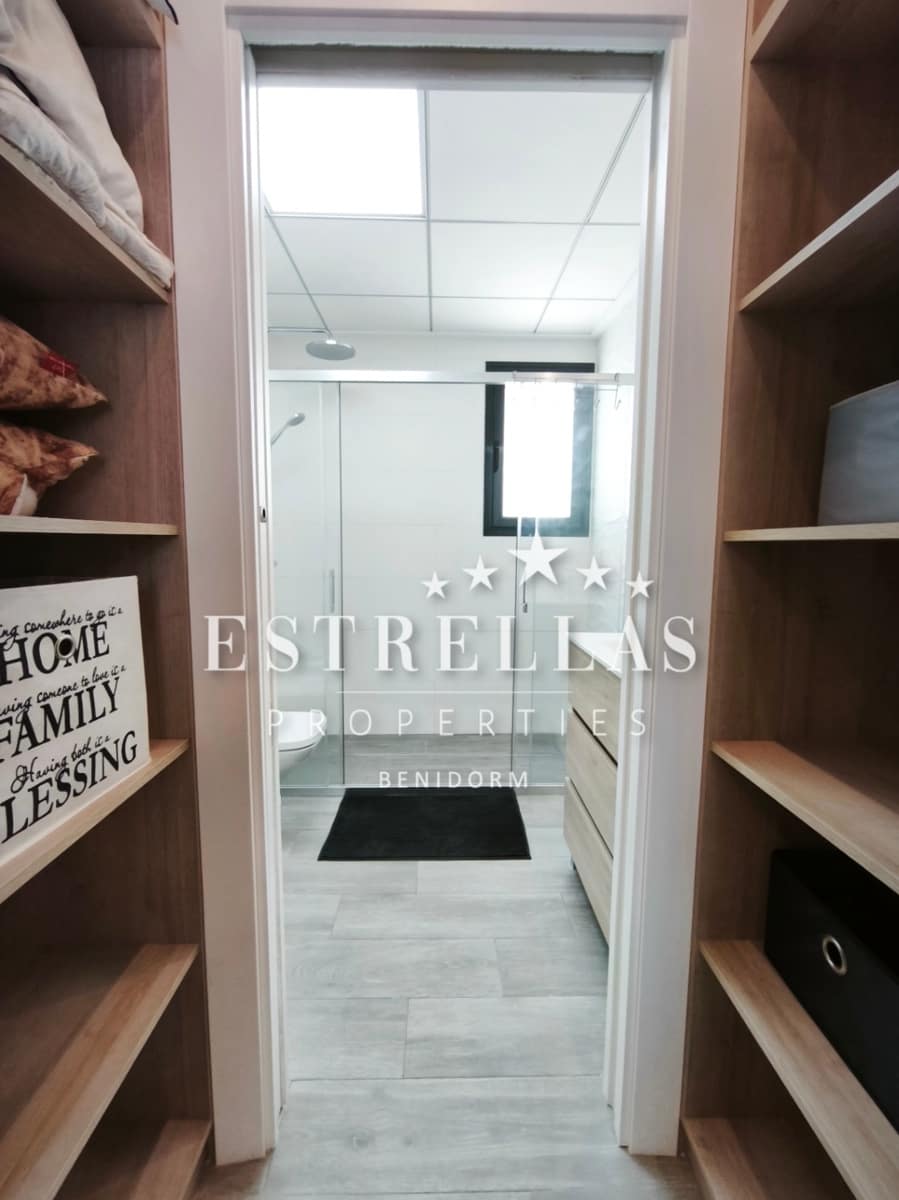 3 soverom Villa til salgs i El Campello med svømmebasseng garasje - € 688 000 (Ref: 9643334)