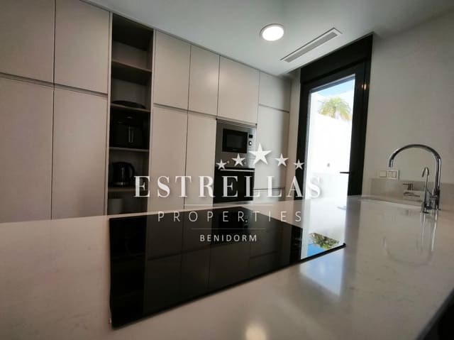 3 chambre Villa/Maison à vendre à El Campello avec piscine garage - 688 000 € (Ref: 9643334)