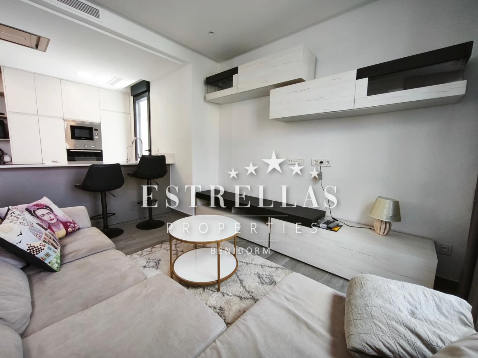 3 soverom Villa til salgs i El Campello med svømmebasseng garasje - € 688 000 (Ref: 9643334)