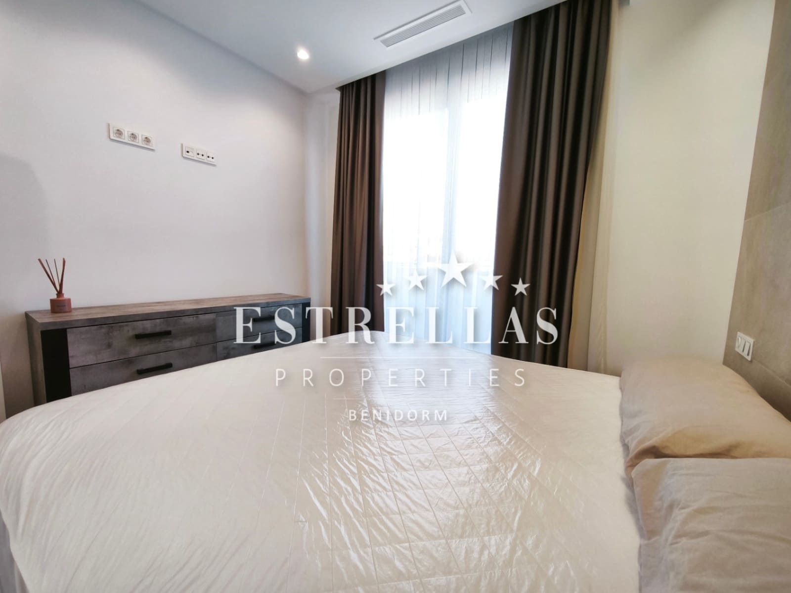 3 soverom Villa til salgs i El Campello med svømmebasseng garasje - € 688 000 (Ref: 9643334)