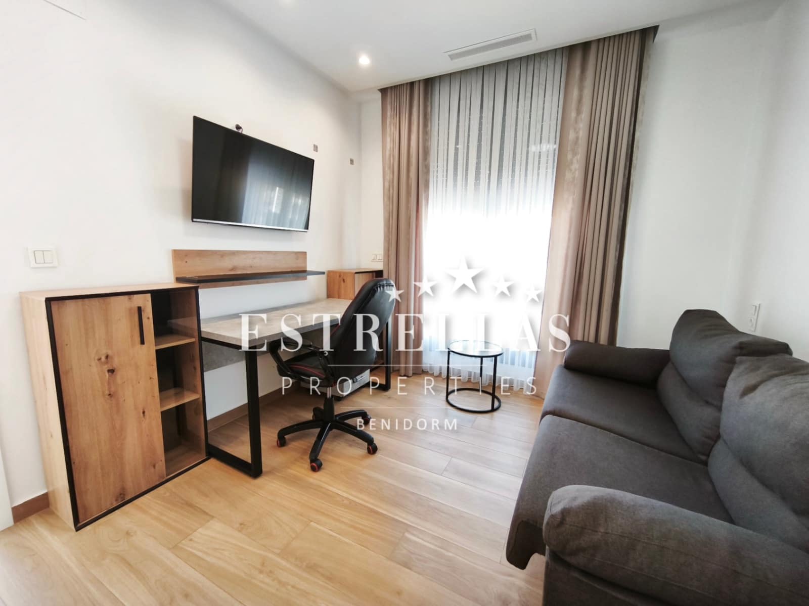 3 soverom Villa til salgs i El Campello med svømmebasseng garasje - € 688 000 (Ref: 9643334)