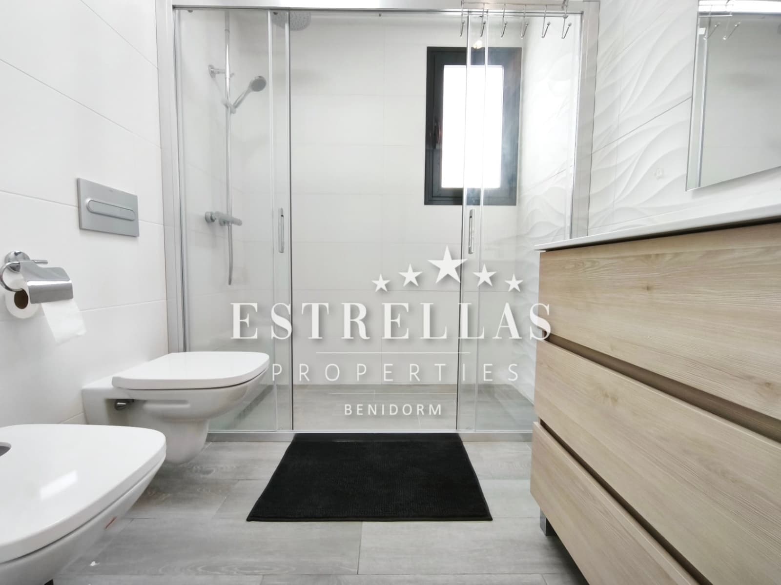 3 soverom Villa til salgs i El Campello med svømmebasseng garasje - € 688 000 (Ref: 9643334)