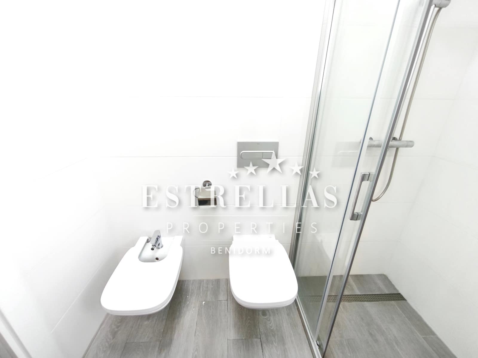 3 soverom Villa til salgs i El Campello med svømmebasseng garasje - € 688 000 (Ref: 9643334)