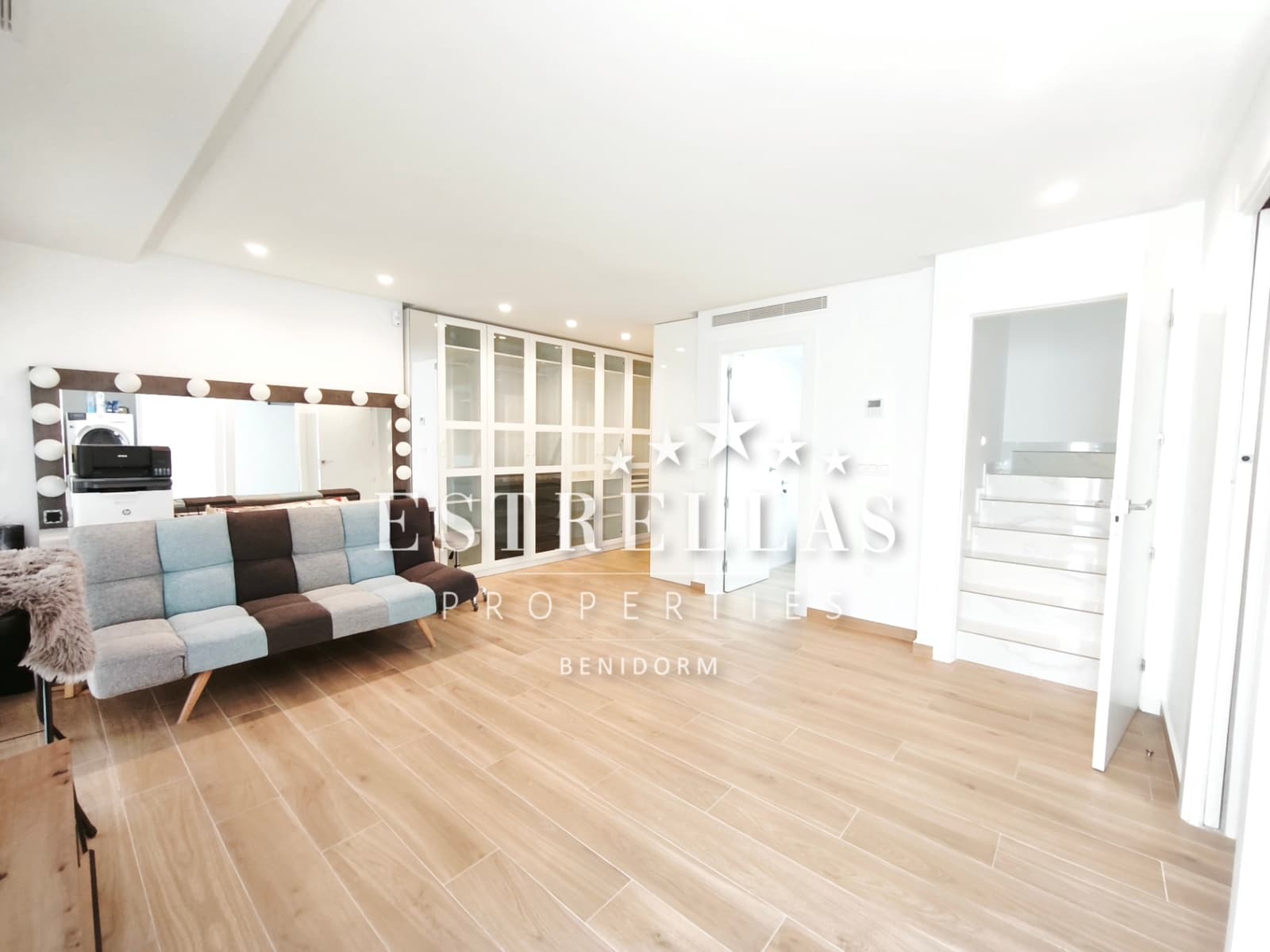 3 soverom Villa til salgs i El Campello med svømmebasseng garasje - € 688 000 (Ref: 9643334)