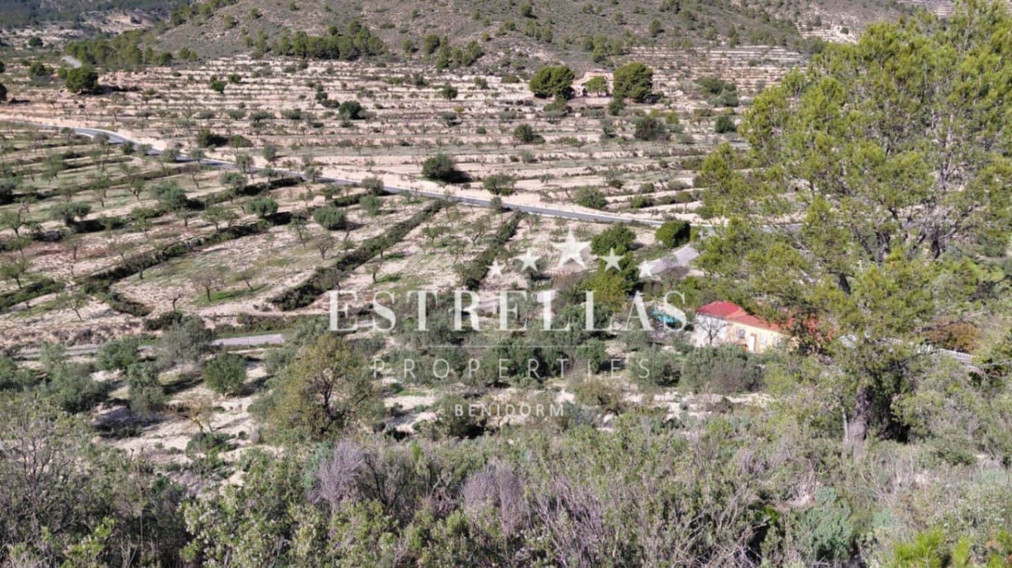 6 makuuhuone Maalaistalo myytävänä paikassa Relleu mukana uima-altaan 
autotalli - 450 000 € (Ref: 9645812)