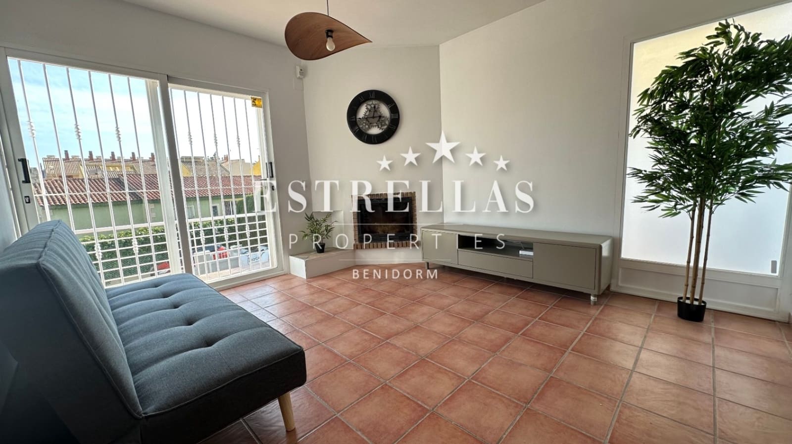 3 bedroom Villa for sale in La Nucia with garage - € 375,000 (Ref: 9653018)