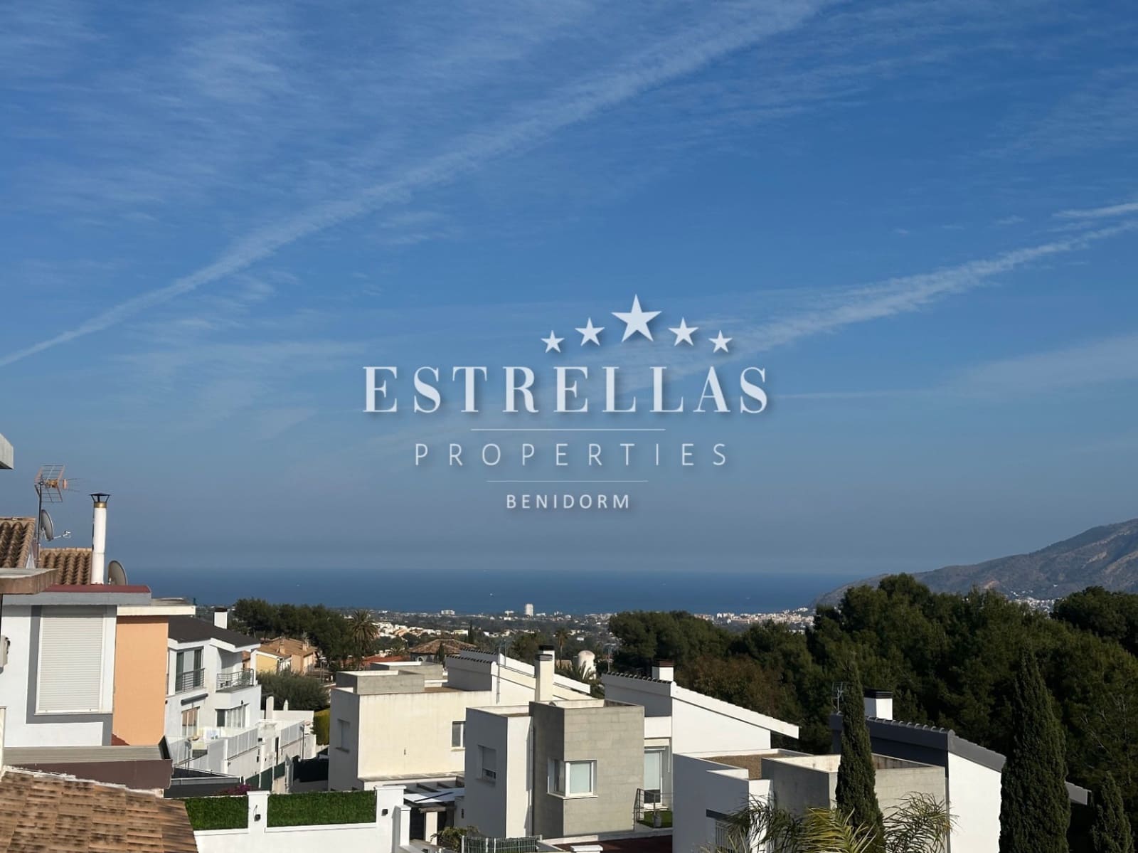 3 bedroom Villa for sale in La Nucia with garage - € 375,000 (Ref: 9653018)