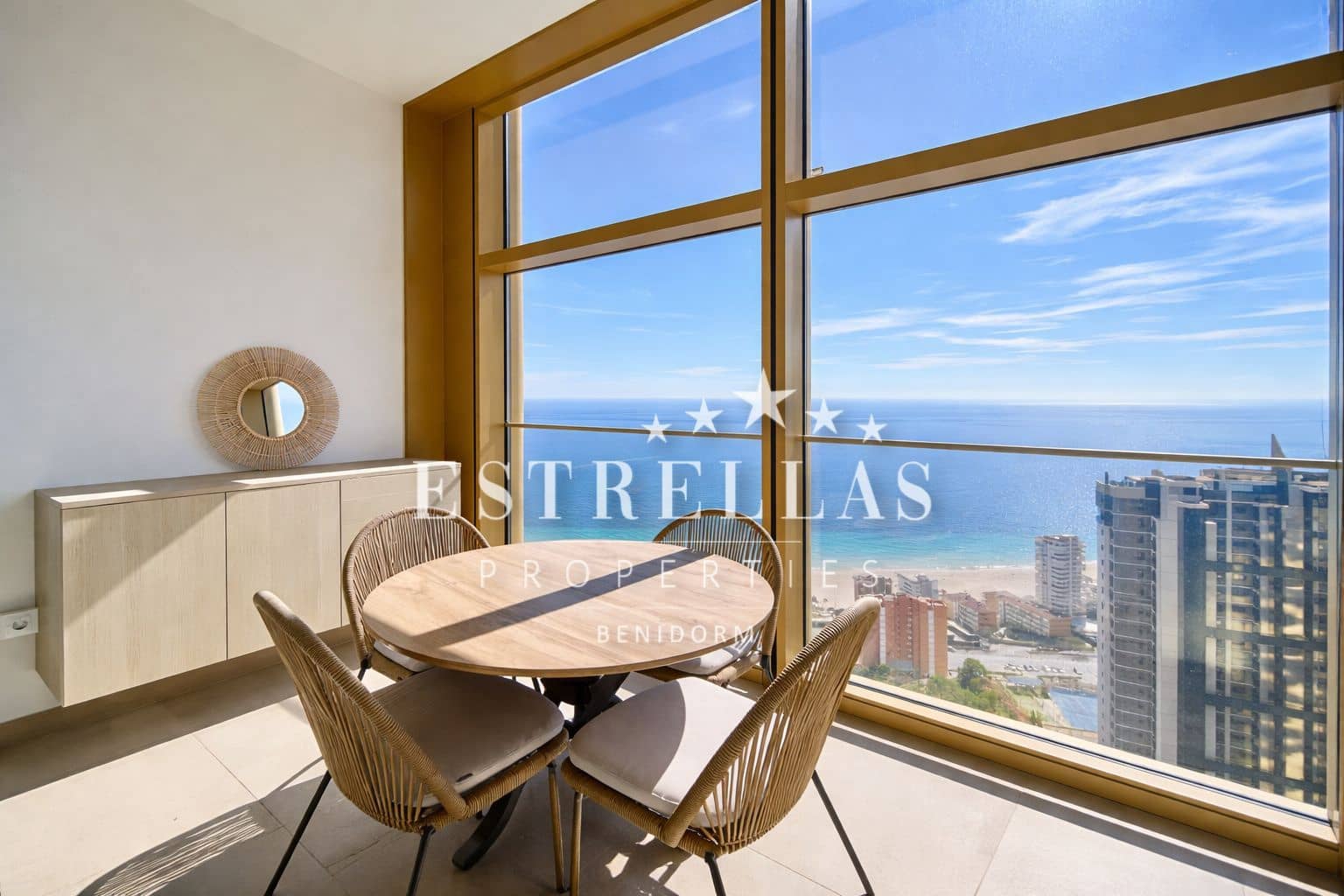 2 sypialnia Apartament na sprzedaż w Benidorm z basenem garażem - 449 000 € (Ref: 9656989)