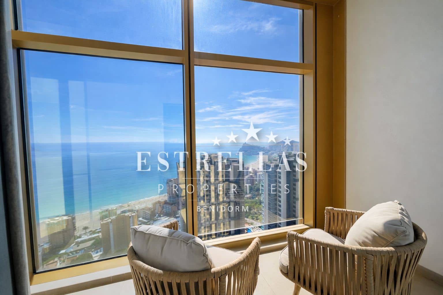 2 sypialnia Apartament na sprzedaż w Benidorm z basenem garażem - 449 000 € (Ref: 9656989)