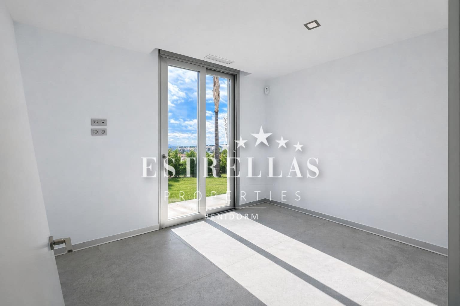 3 bedroom Villa for sale in Finestrat with pool garage - € 695,000 (Ref: 9665175)