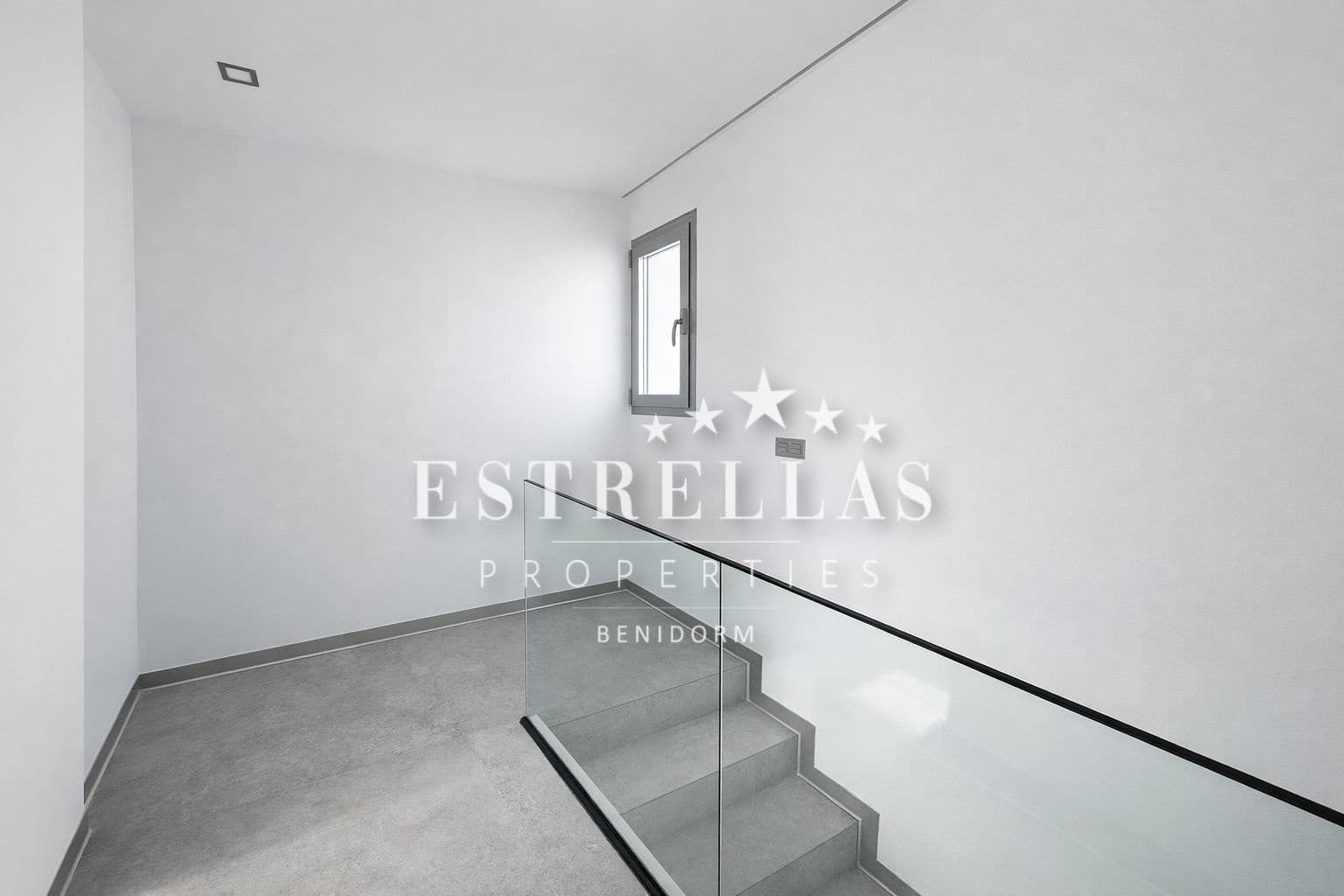 3 bedroom Villa for sale in Finestrat with pool garage - € 695,000 (Ref: 9665175)