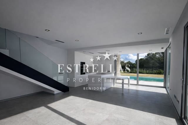 Chalet de 3 habitaciones en Golf Bahía, Finestrat en venta con piscina garaje - 695.000 € (Ref: 9665175)