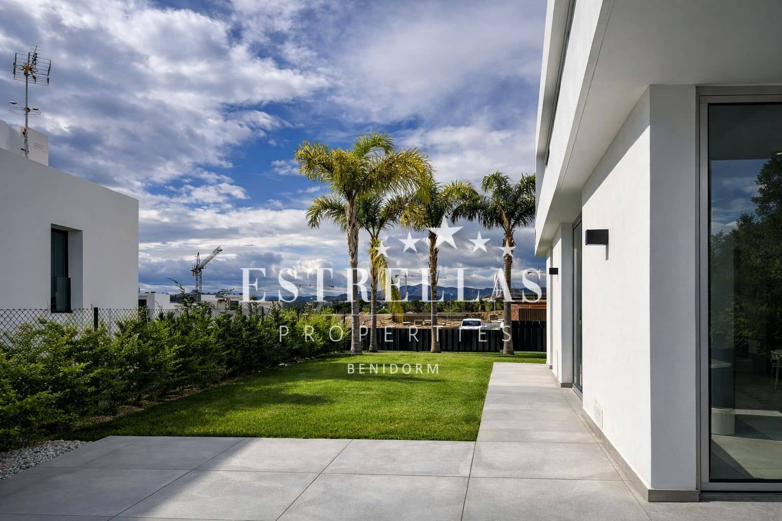 3 bedroom Villa for sale in Finestrat with pool garage - € 695,000 (Ref: 9665175)