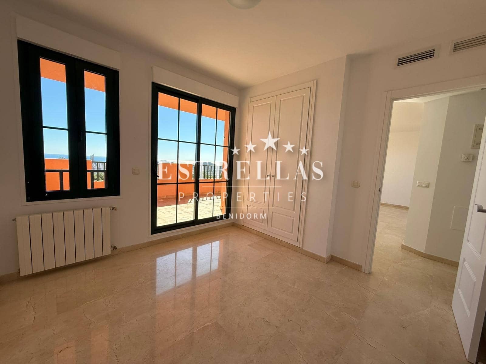 1 sovrum Lägenhet till salu i Finestrat med pool garage - 315 000 € (Ref: 9665534)