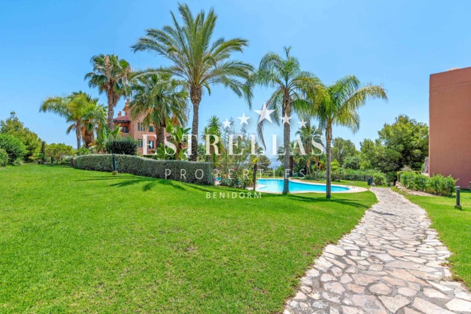 2 quarto Apartamento para venda em Finestrat com piscina garagem - 395 000 € (Ref: 9667215)