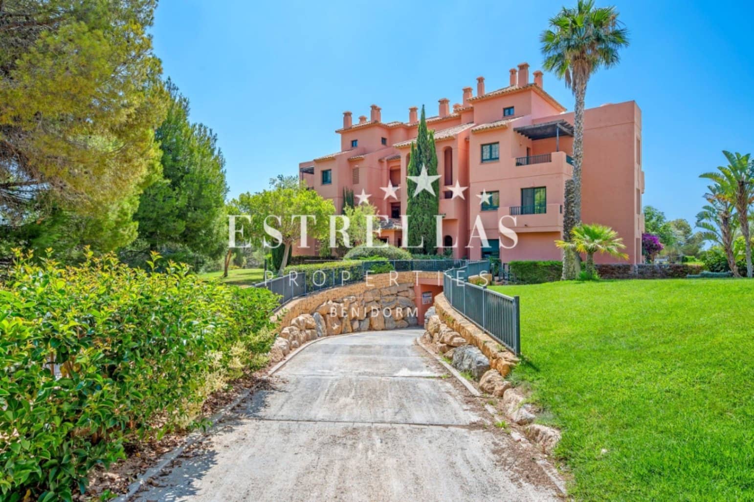 2 quarto Apartamento para venda em Finestrat com piscina garagem - 395 000 € (Ref: 9667215)