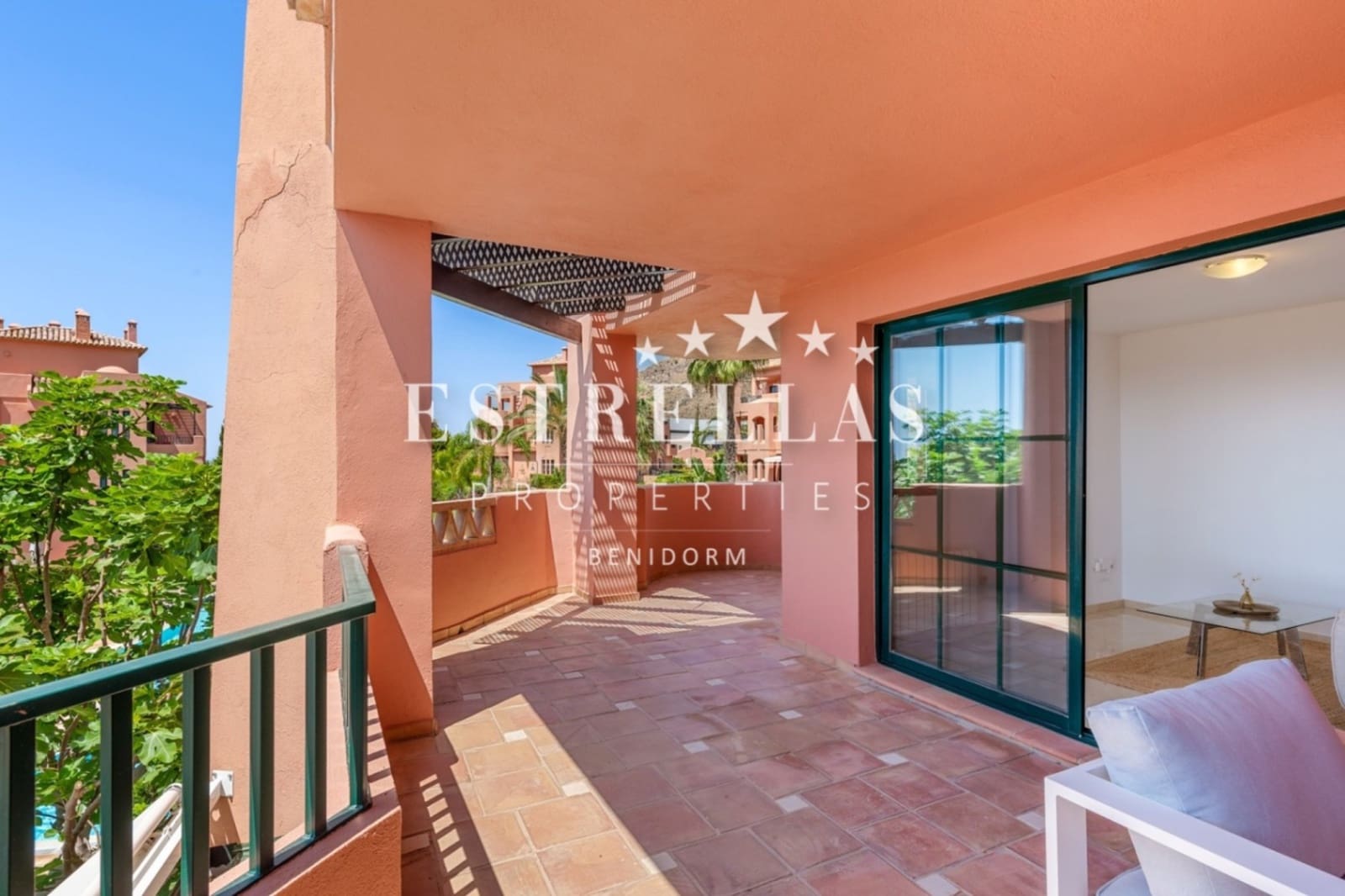 2 quarto Apartamento para venda em Finestrat com piscina garagem - 395 000 € (Ref: 9667215)