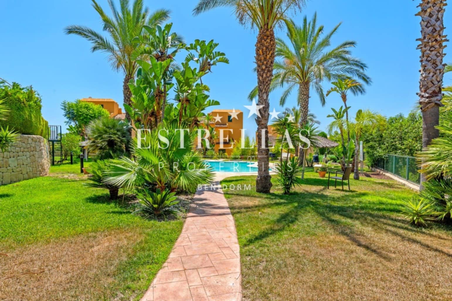 2 soveværelse Rækkehus til salg i Finestrat med swimmingpool garage - € 295.000 (Ref: 9676284)