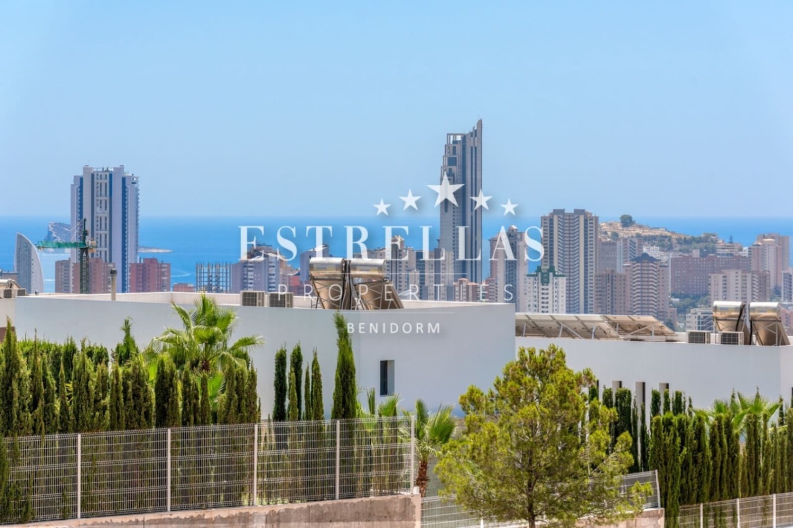 2 soveværelse Rækkehus til salg i Finestrat med swimmingpool garage - € 295.000 (Ref: 9676284)