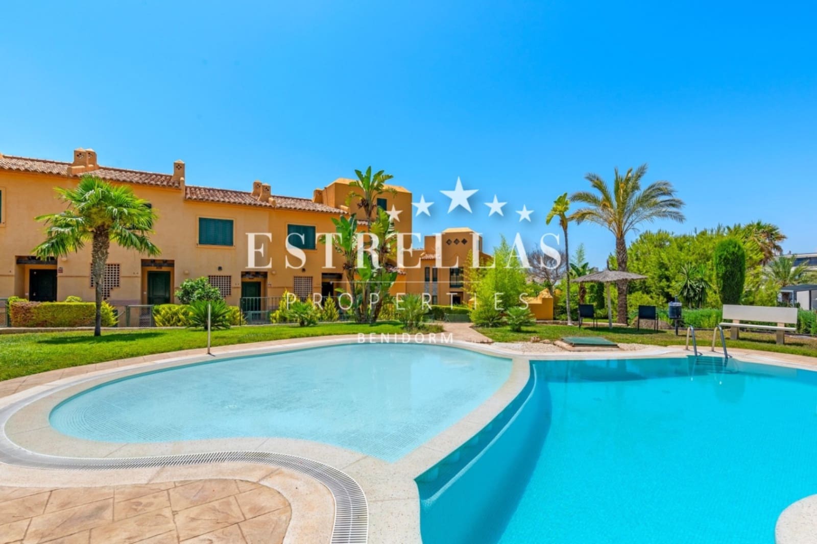 2 soveværelse Rækkehus til salg i Finestrat med swimmingpool garage - € 295.000 (Ref: 9676284)